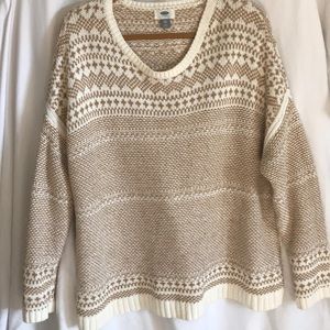 Cable knit winter patterned sweater